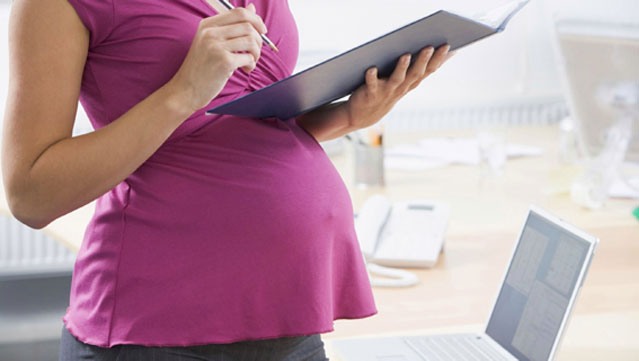 Derechos de las autonomas embarazadas en Sanchis asesores
